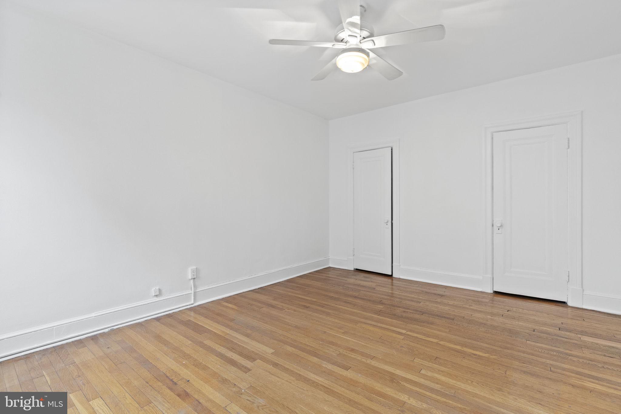 2227 20th St NW #302