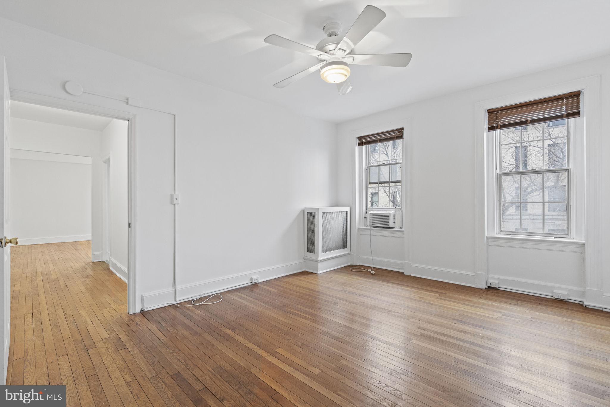 2227 20th St NW #302