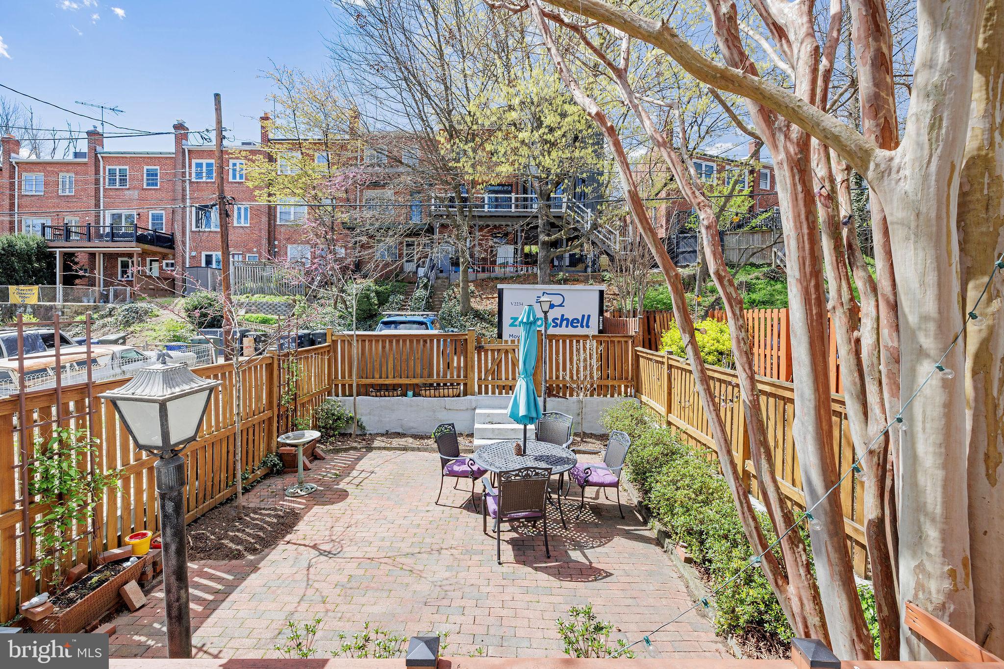 2132 37th St NW
