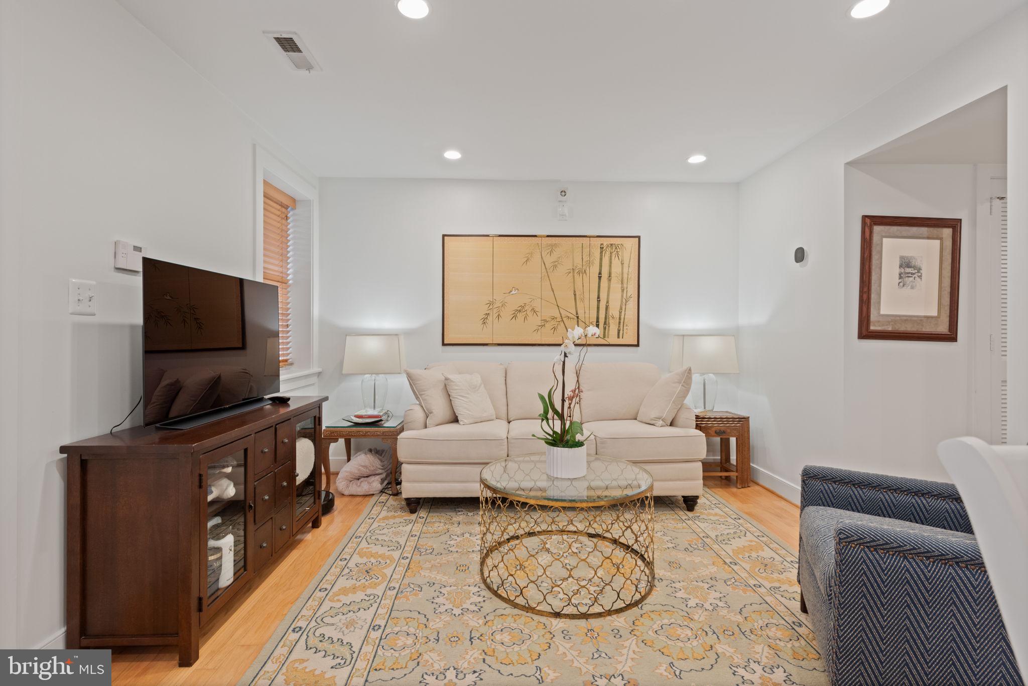 424 E Capitol St NE #3