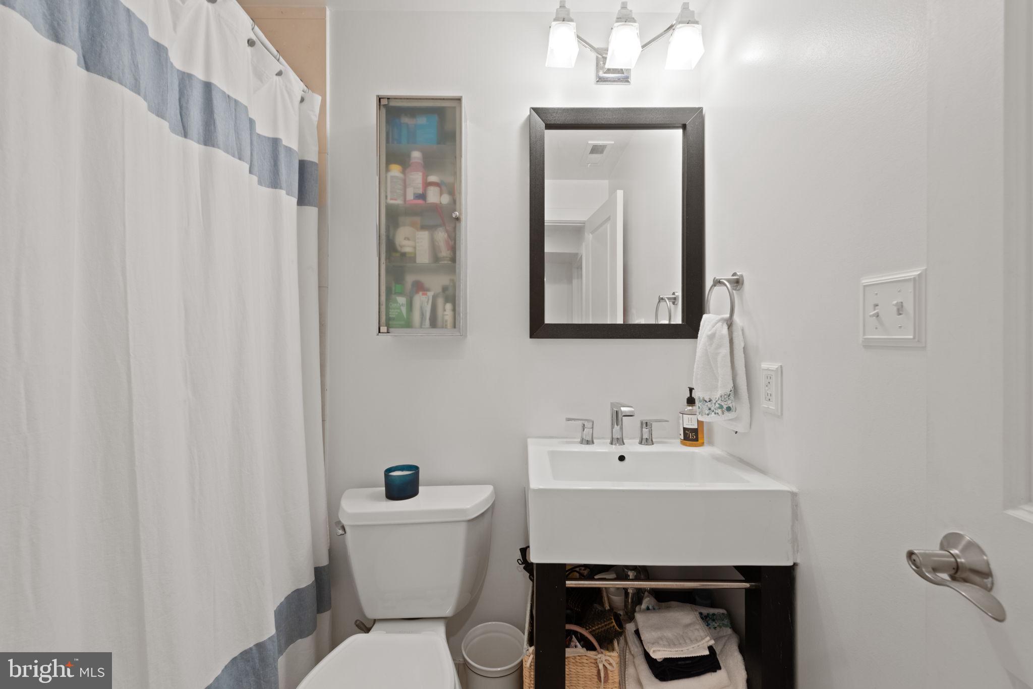 424 E Capitol St NE #3