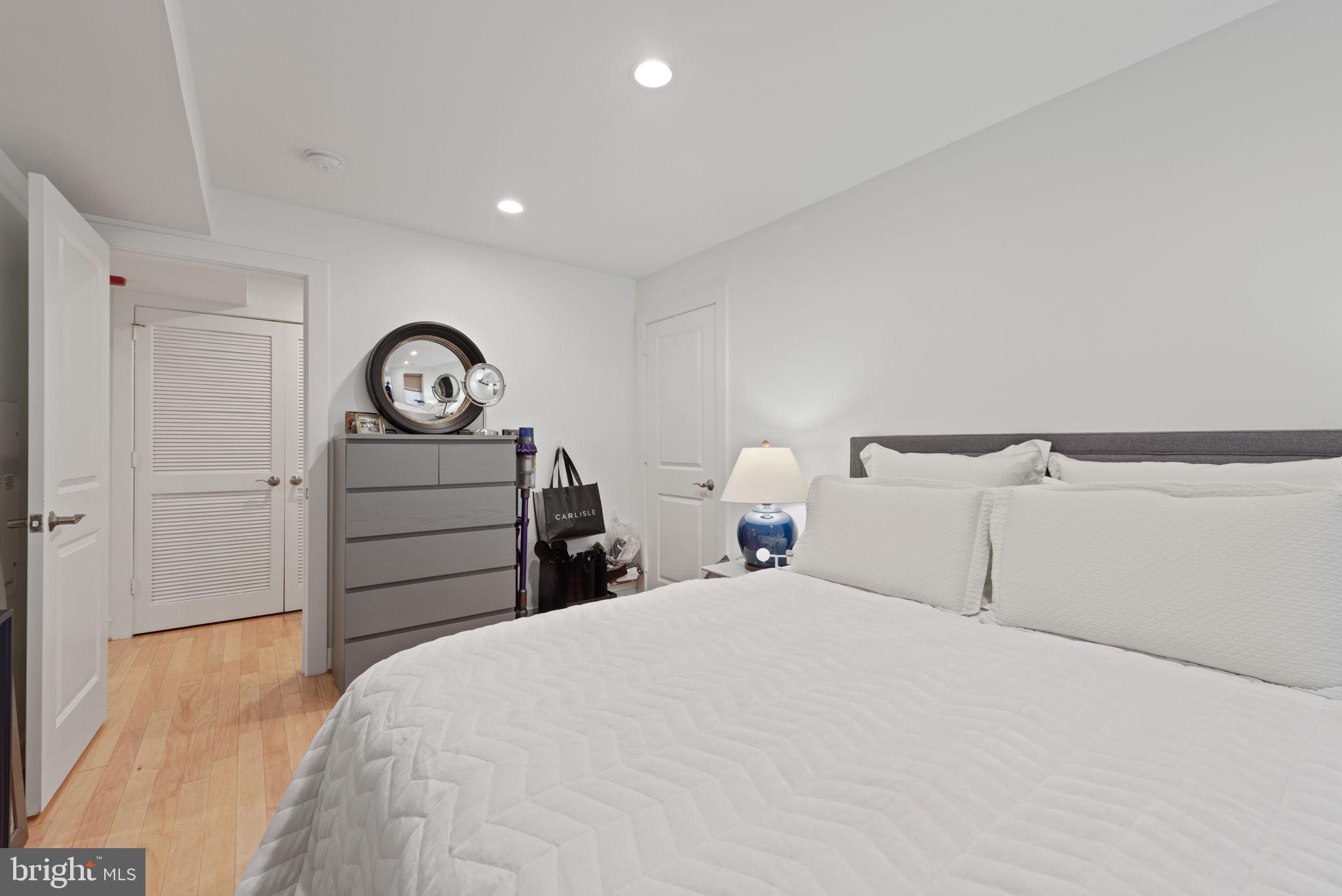 424 E Capitol St NE #3