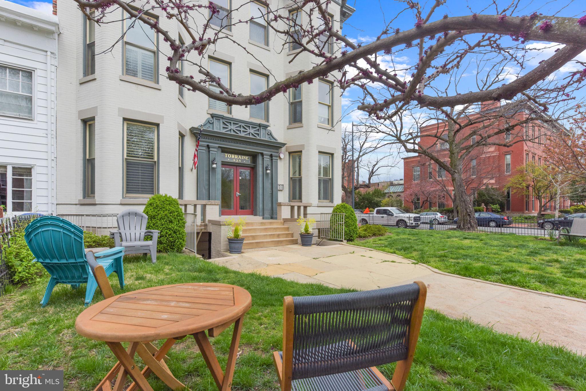 424 E Capitol St NE #3