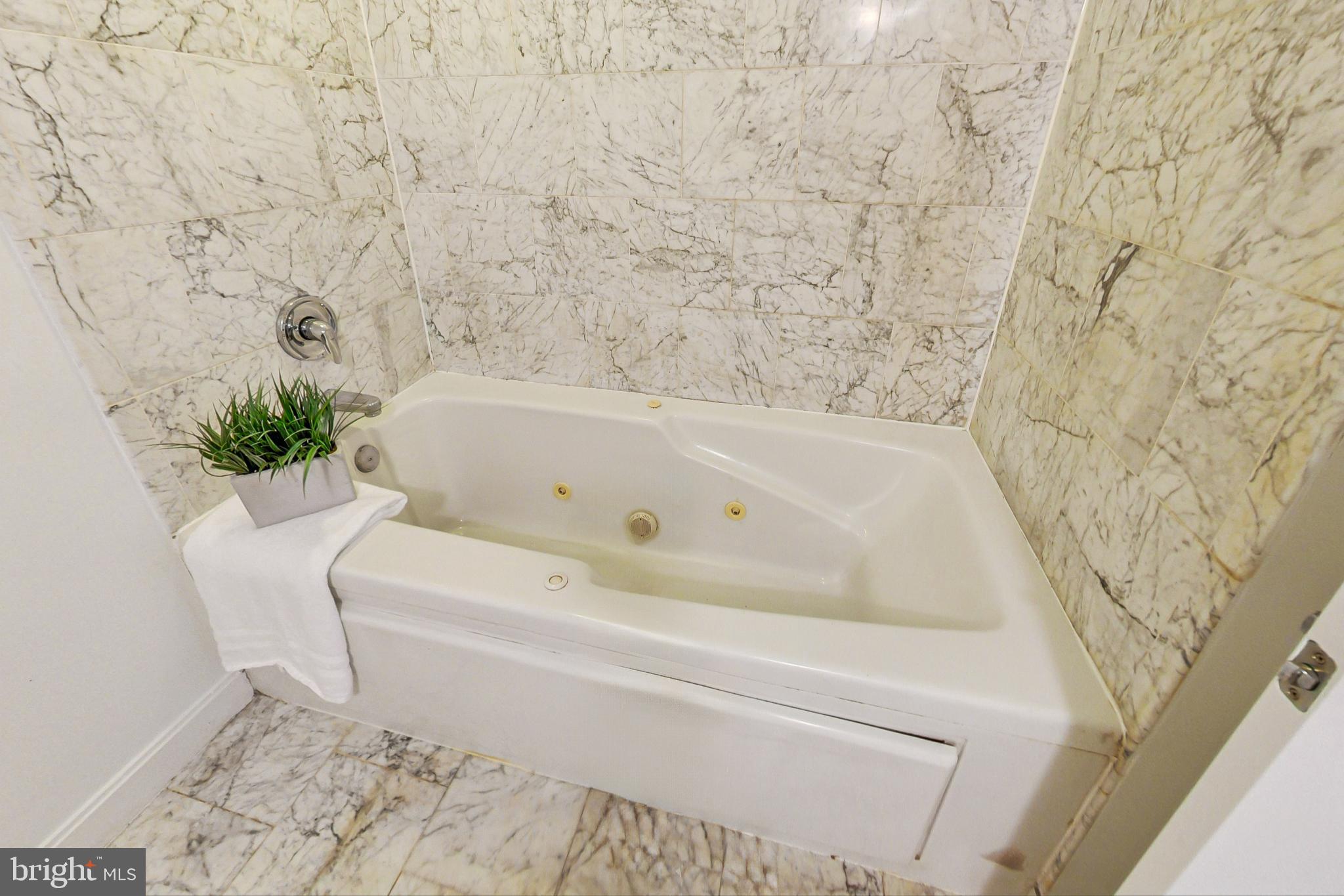 1441 Florida Ave NW #3a