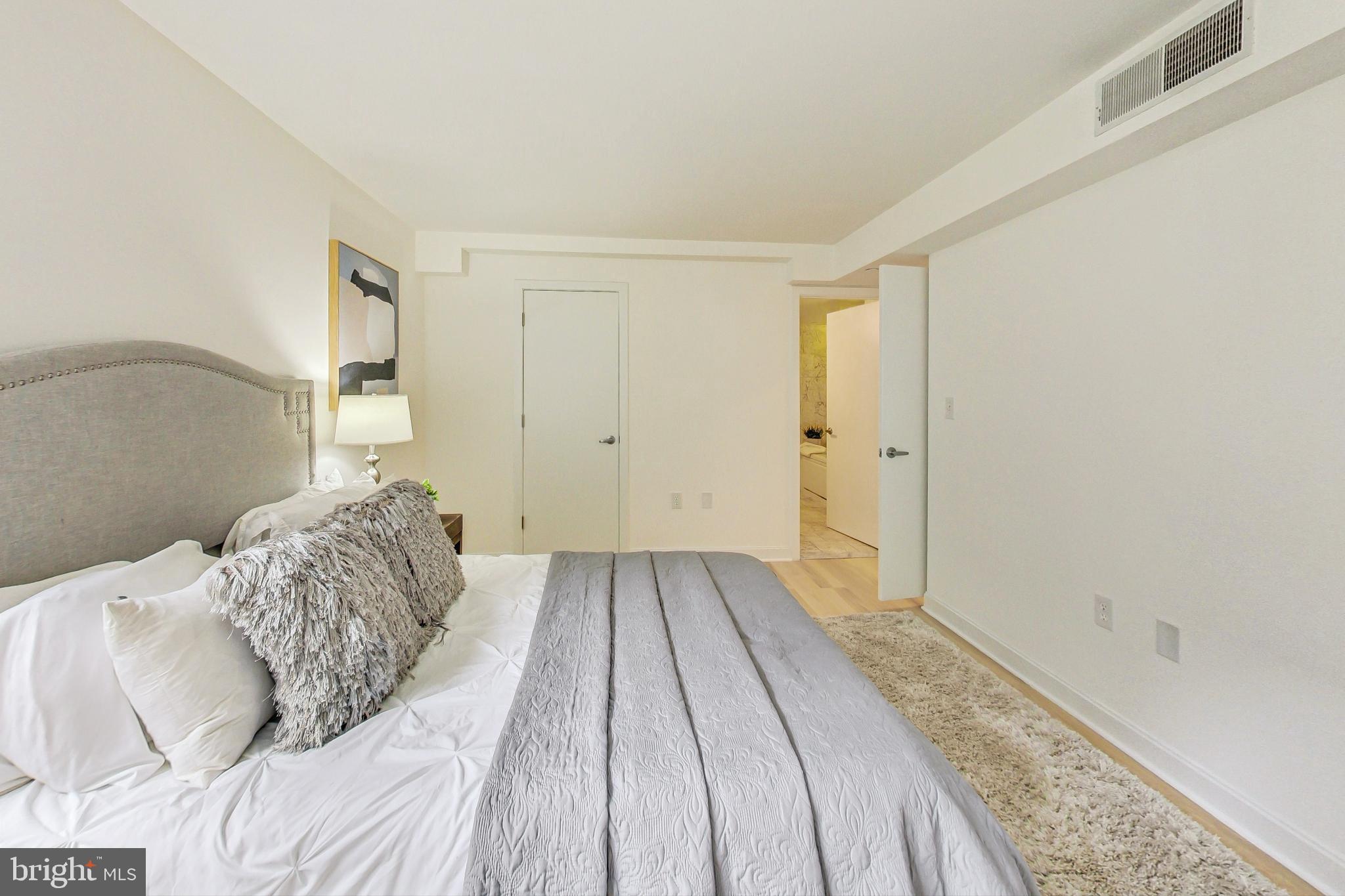 1441 Florida Ave NW #3a