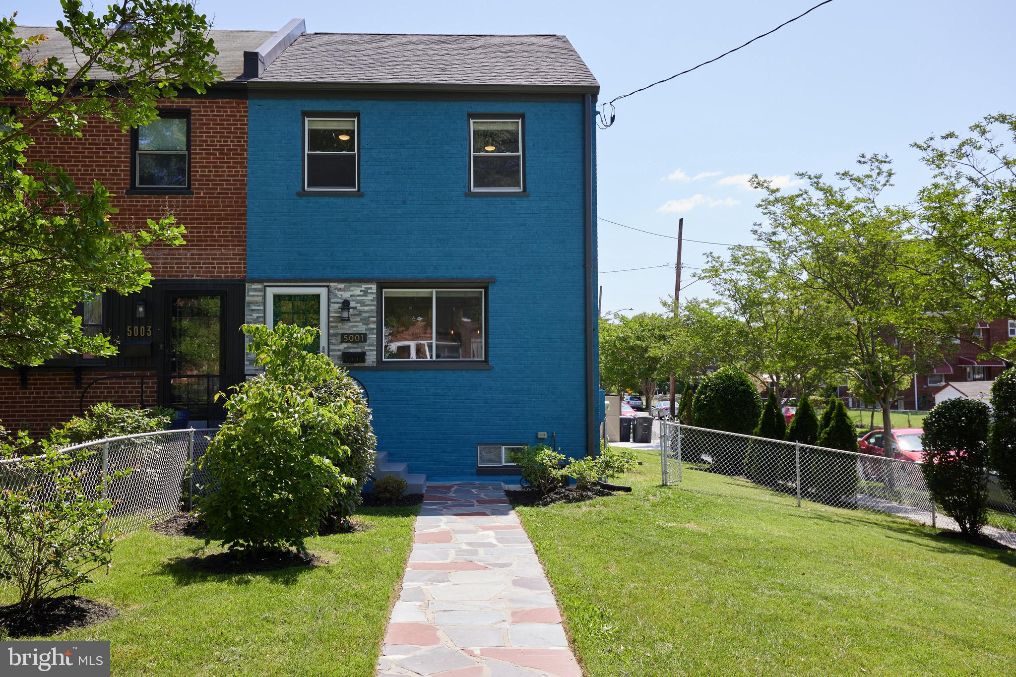 5001 11TH ST NE
