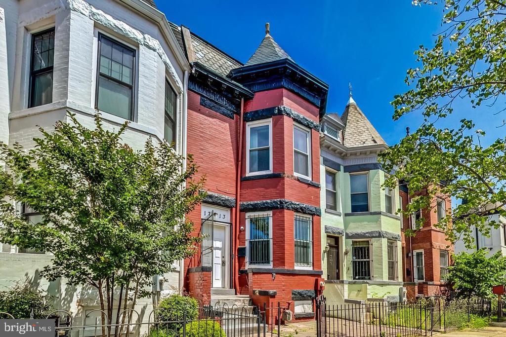1713 4th St NW