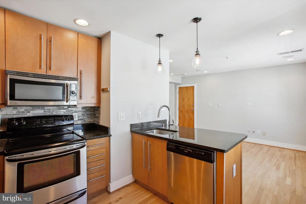 2600 SHERMAN AVE NW #301