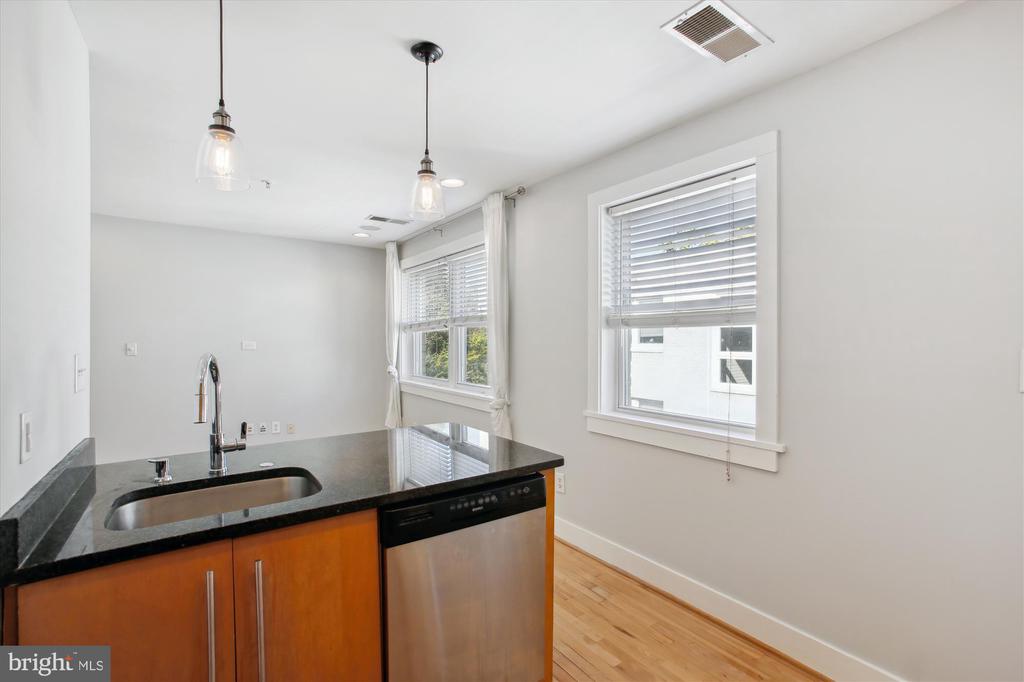 2600 SHERMAN AVE NW #301