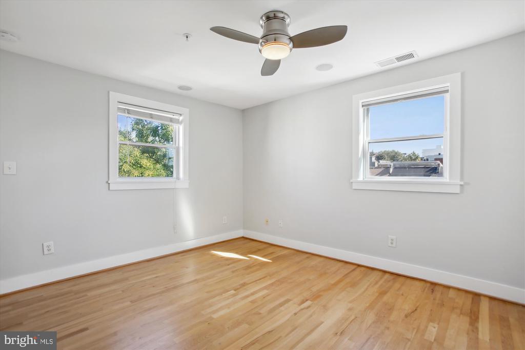2600 SHERMAN AVE NW #301