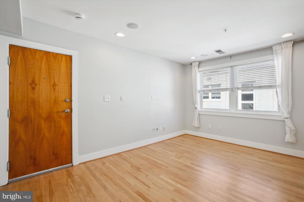2600 SHERMAN AVE NW #301