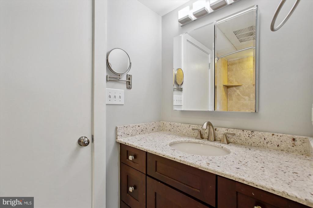 2600 SHERMAN AVE NW #301