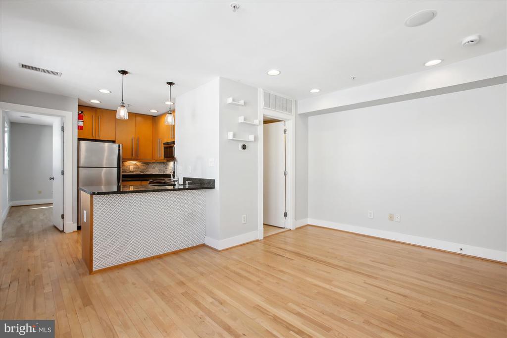 2600 SHERMAN AVE NW #301