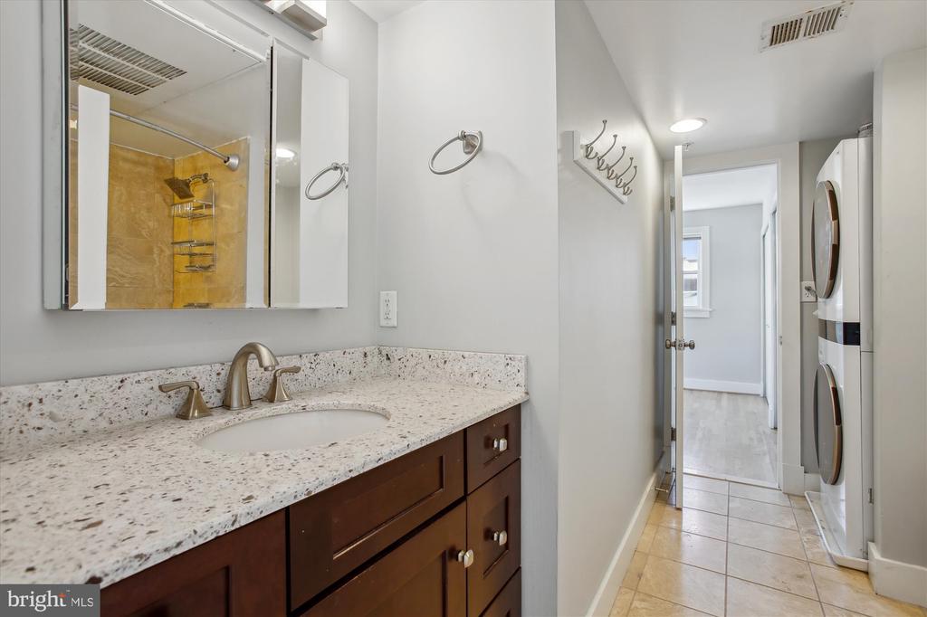 2600 SHERMAN AVE NW #301