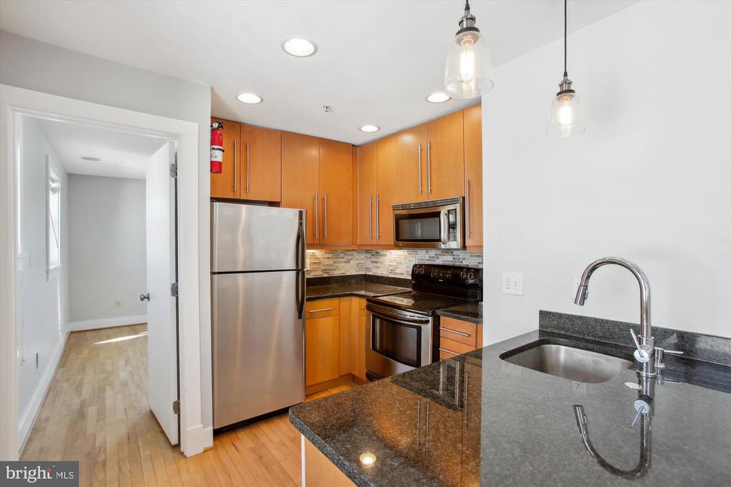 2600 SHERMAN AVE NW #301