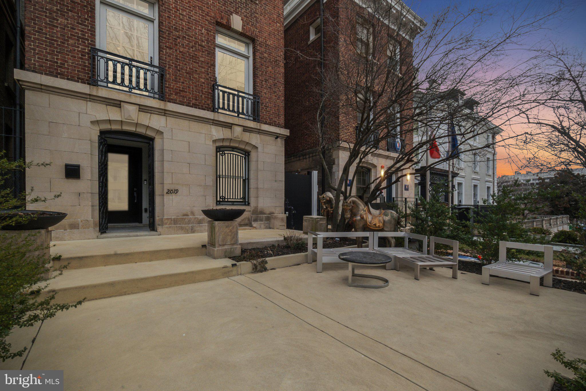 2019 Connecticut Ave NW