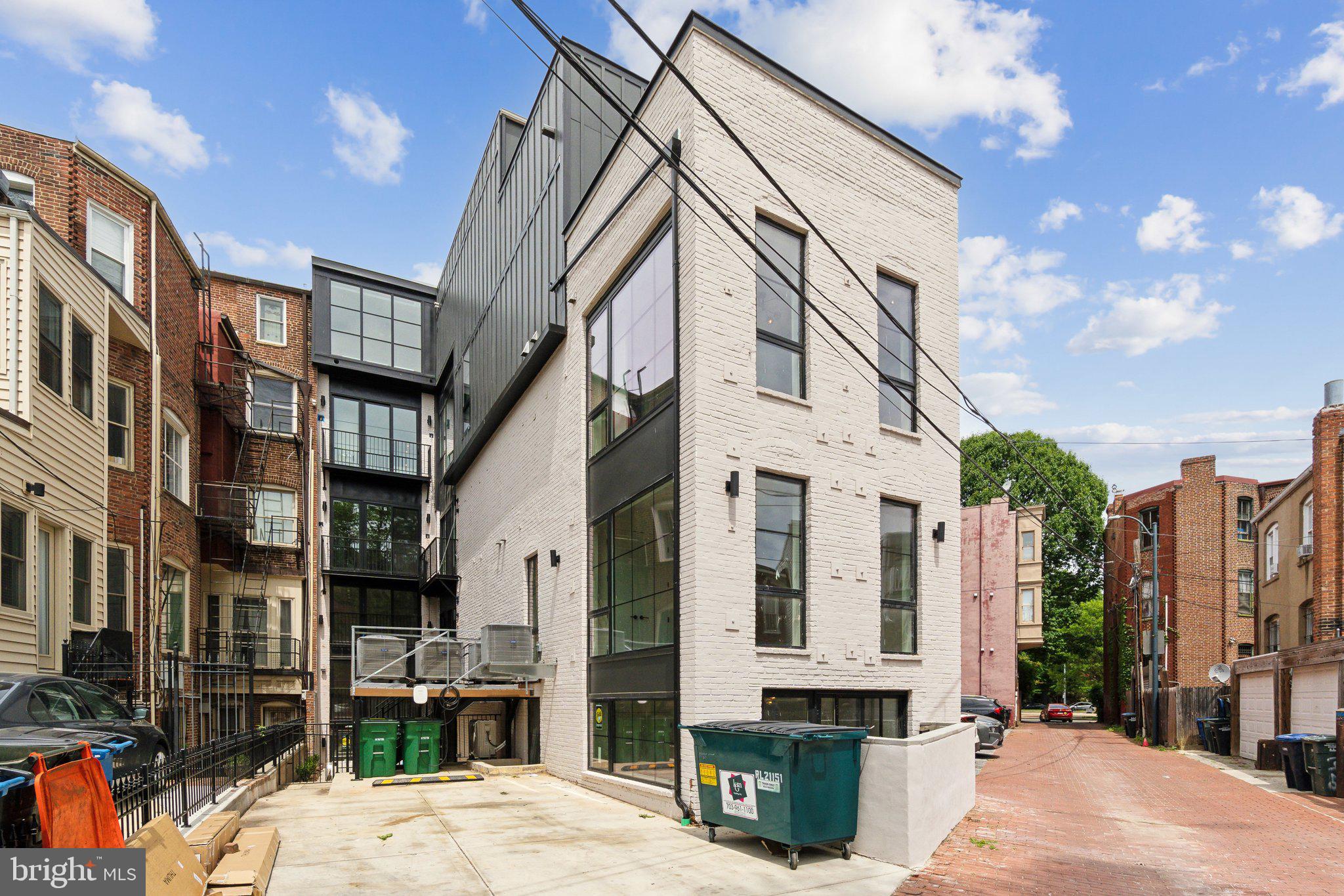 23 LOGAN CIRCLE NW 3