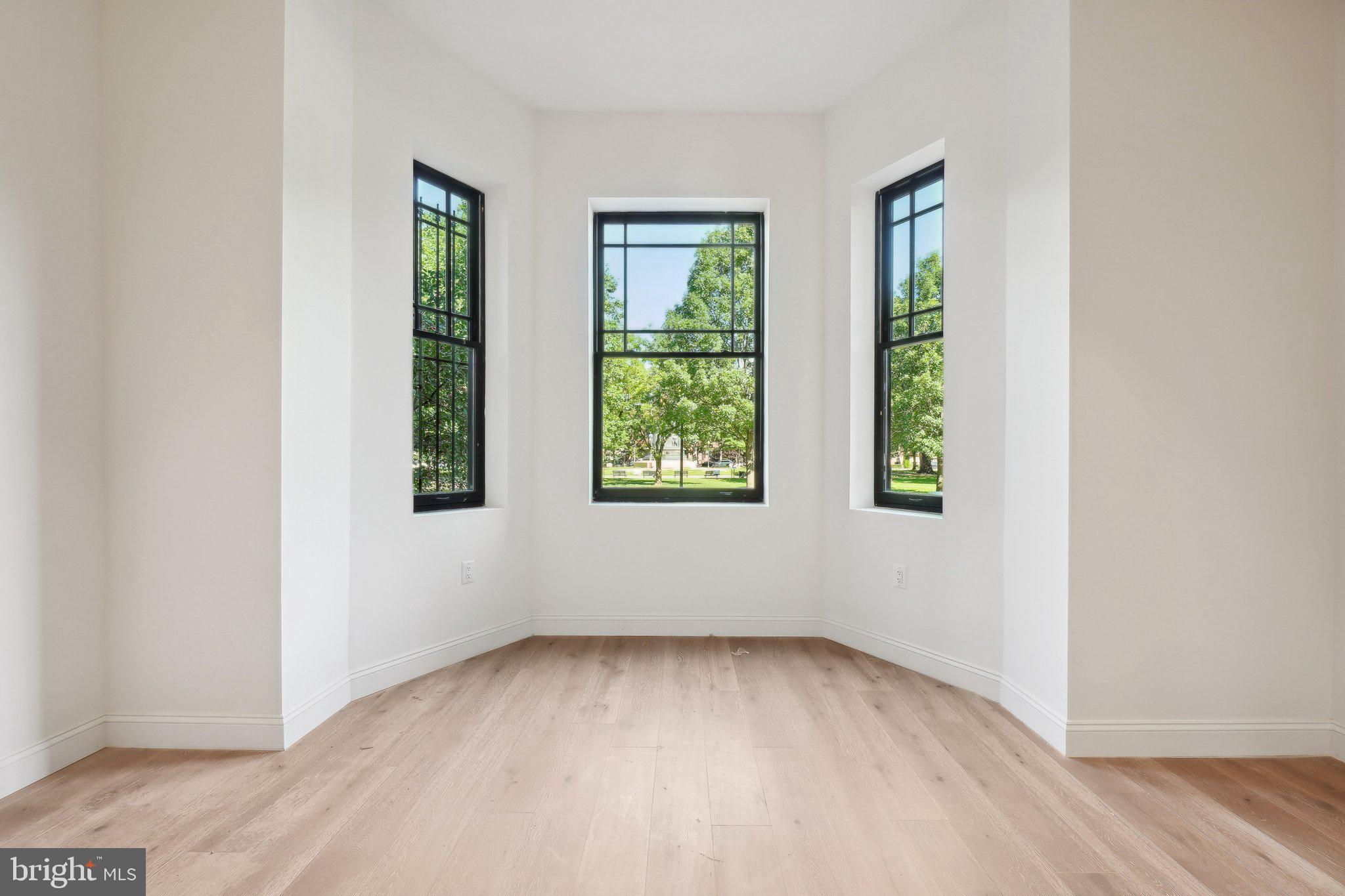 23 LOGAN CIRCLE NW 3
