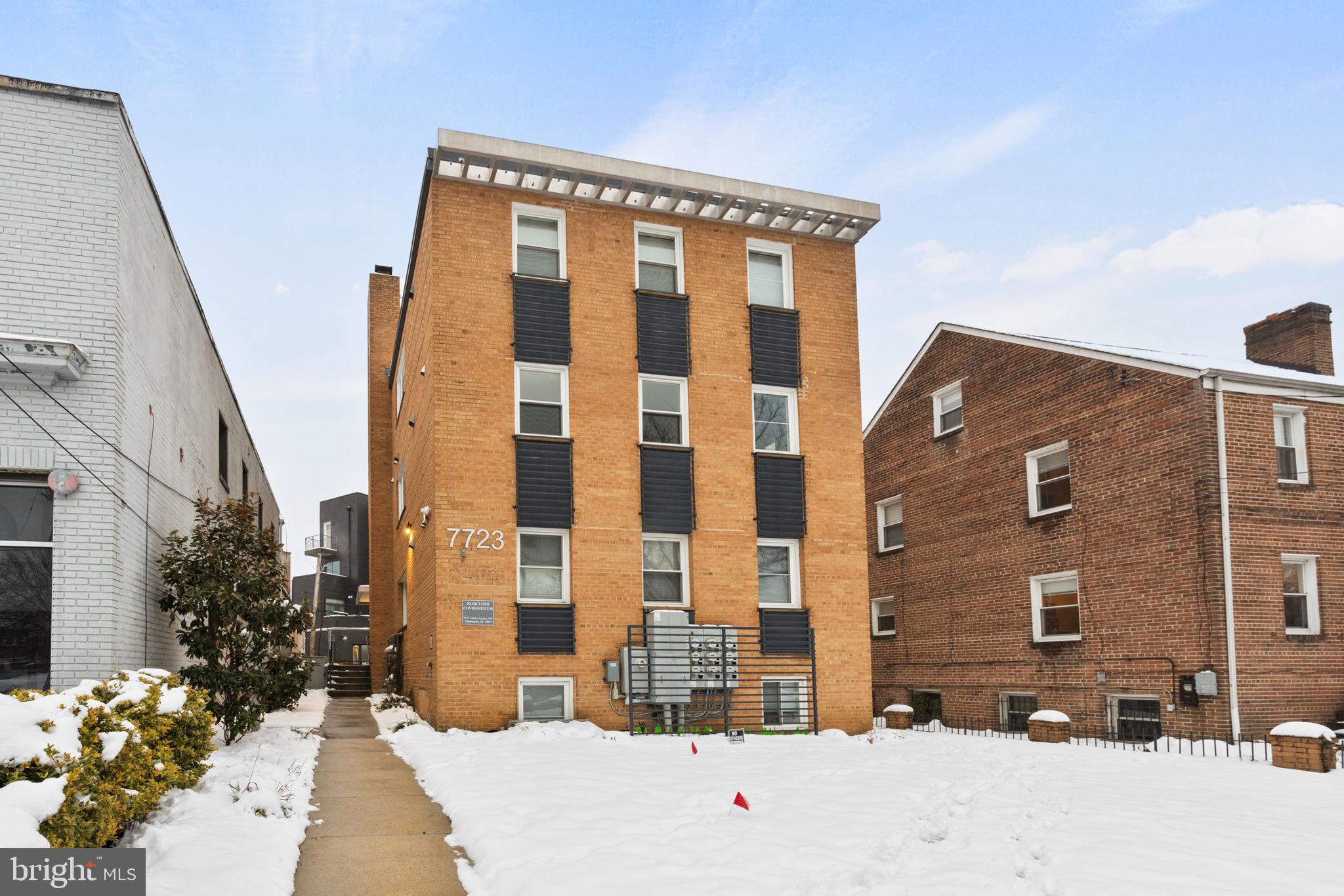 7723 ALASKA AVE NW #103