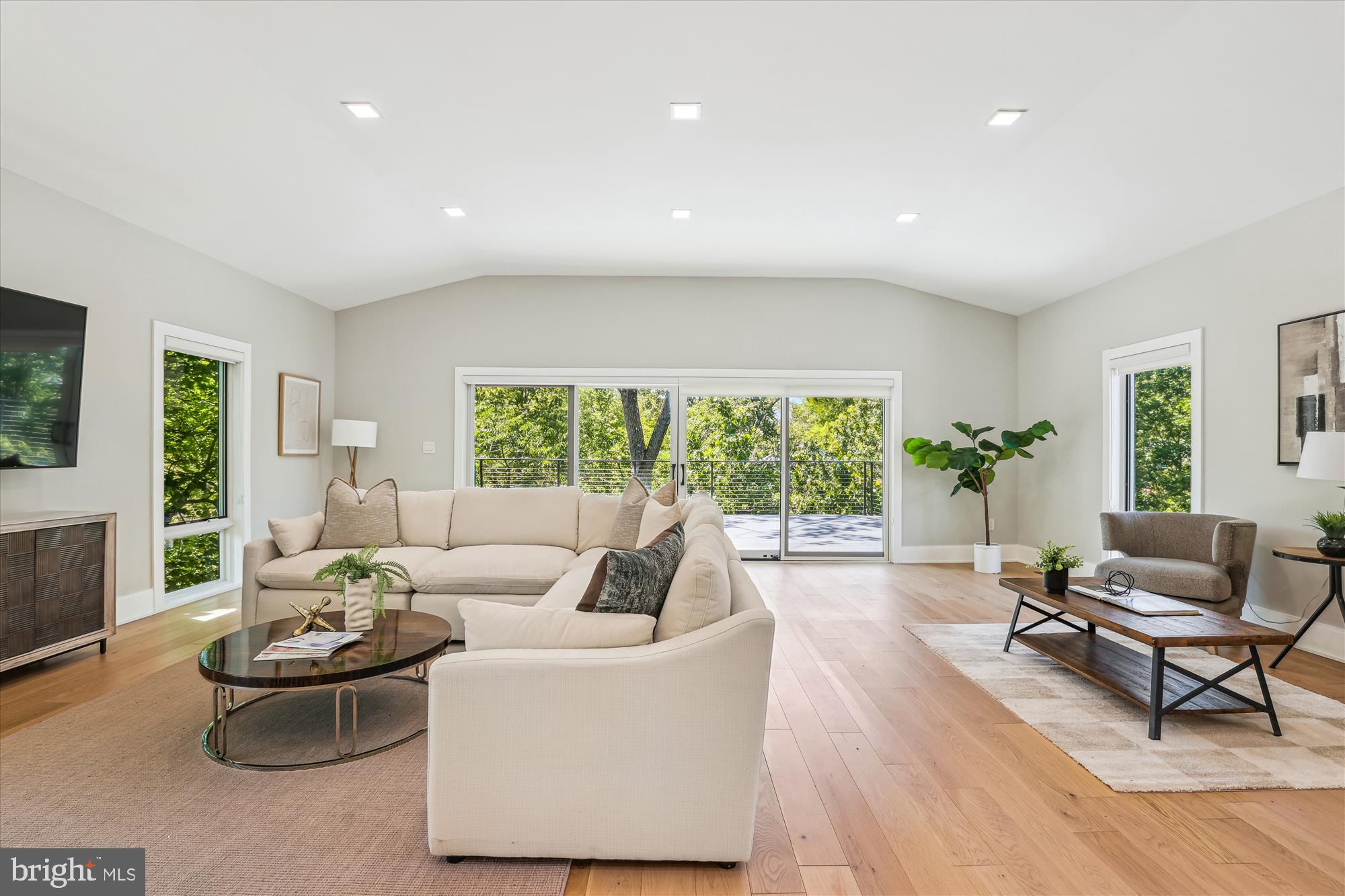 5706 NEVADA AVENUE NW