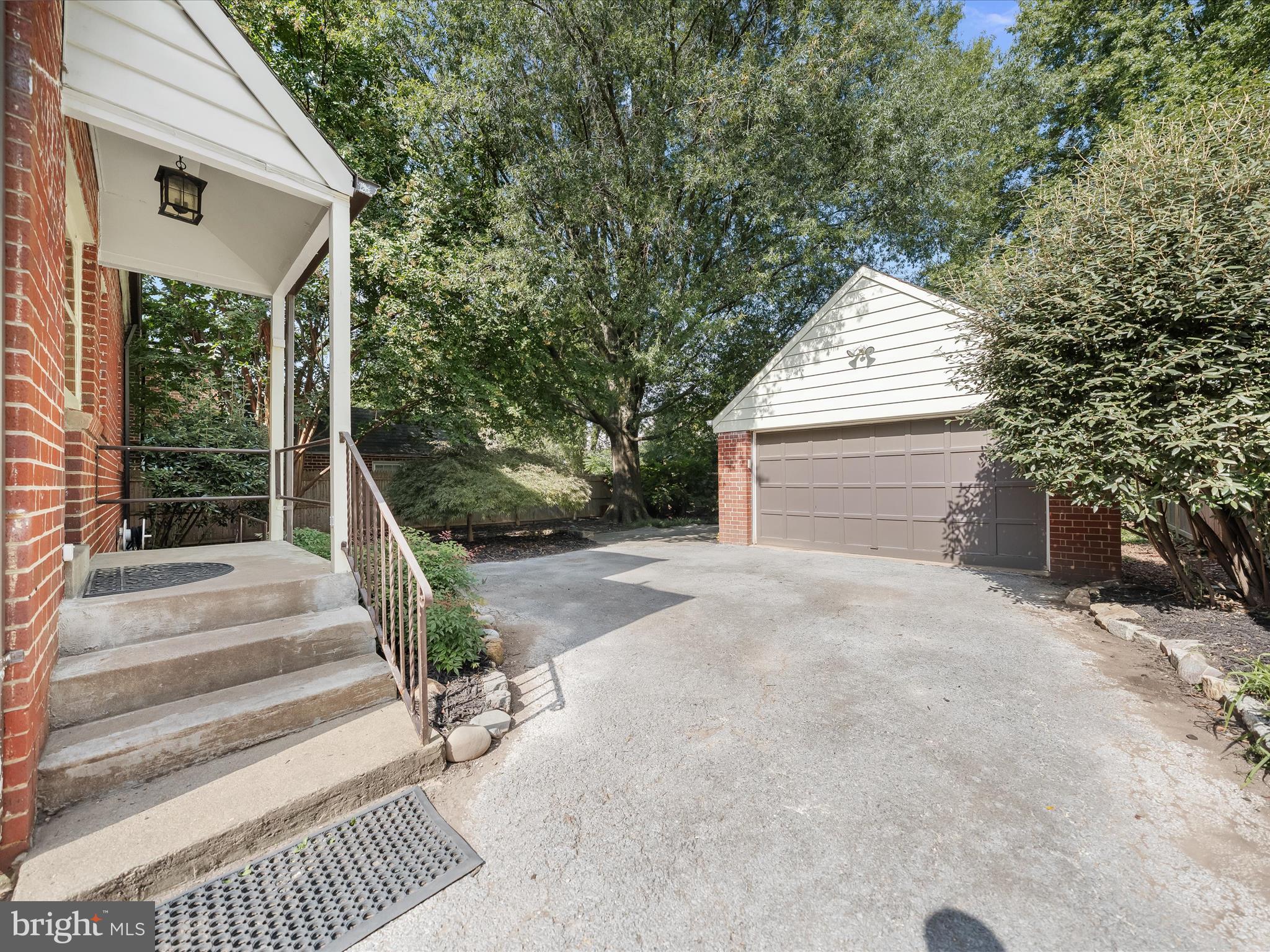 2833 NORTHAMPTON STREET NW