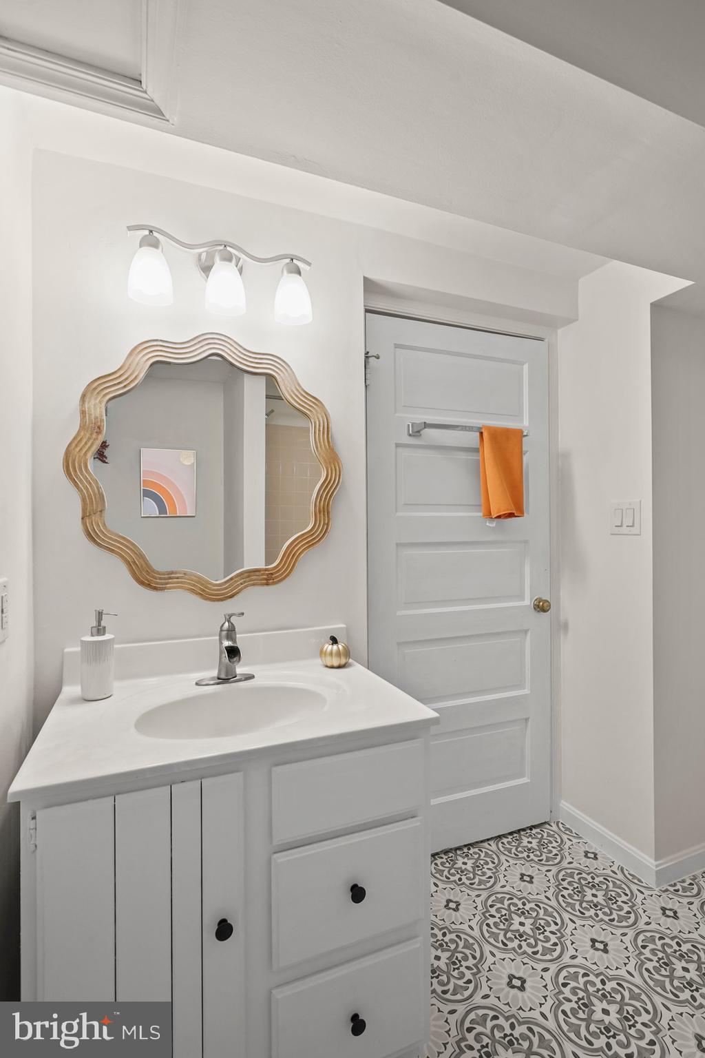 2833 NORTHAMPTON STREET NW