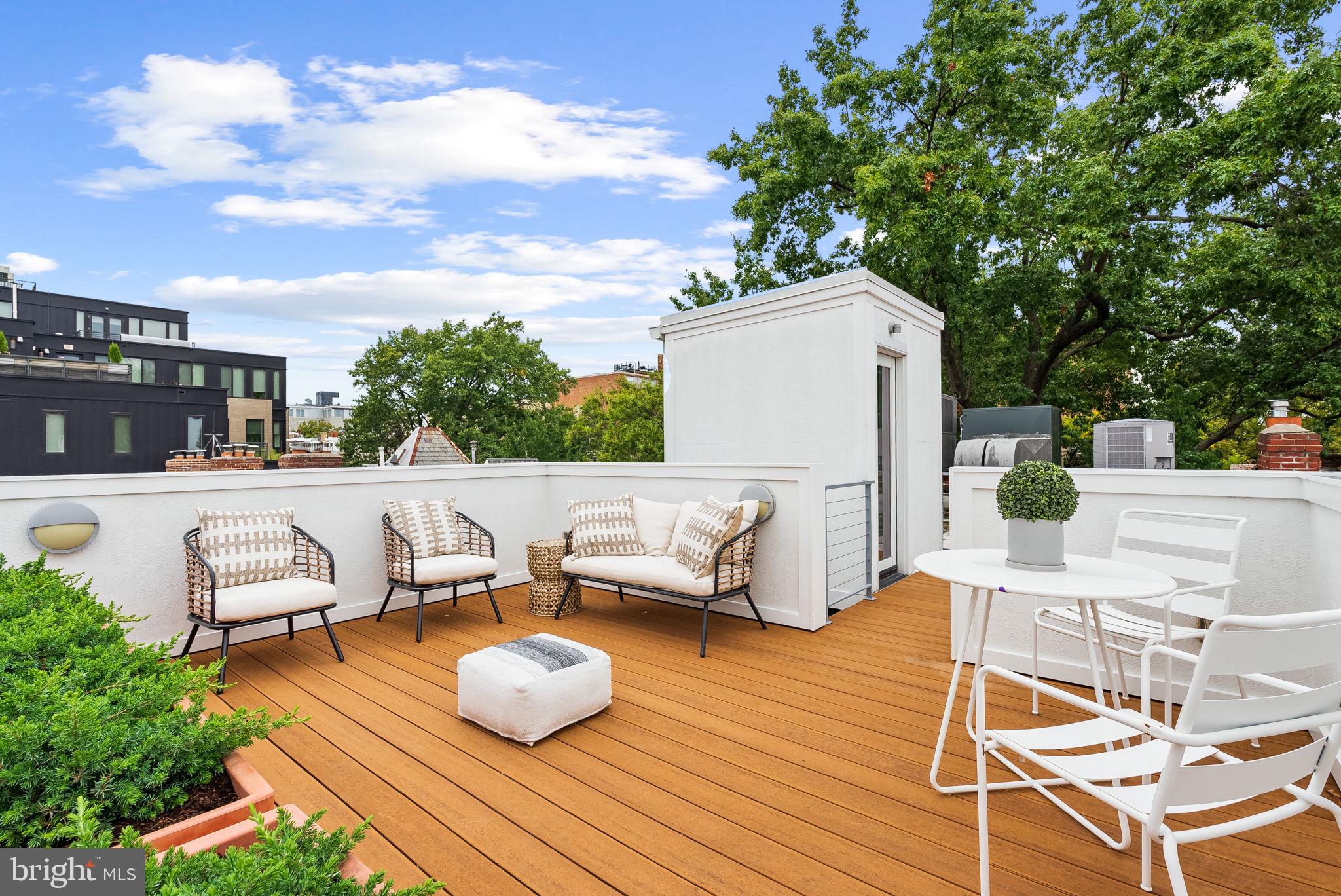 1762 CHURCH STREET NW