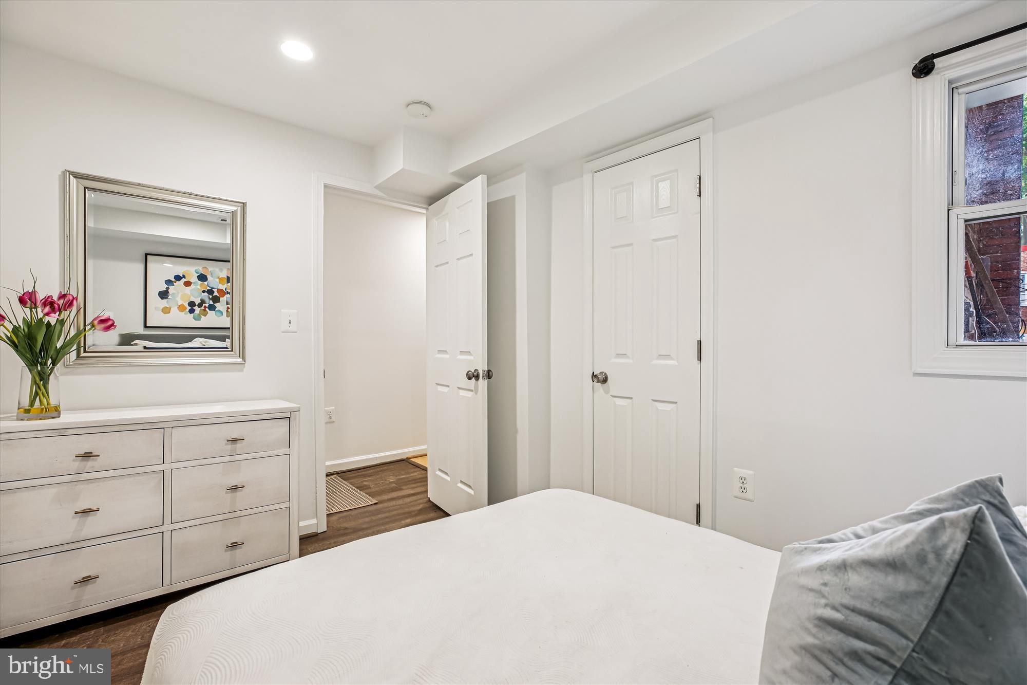 13 R STREET NE 1