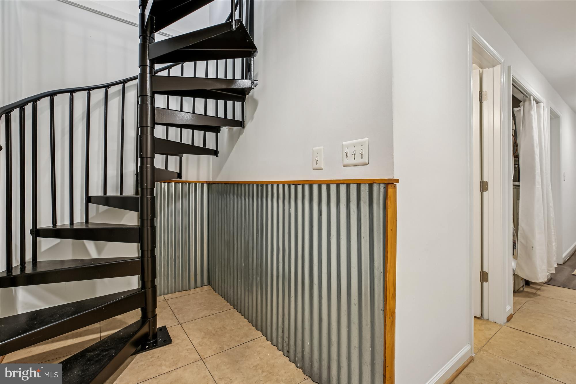 13 R STREET NE 1