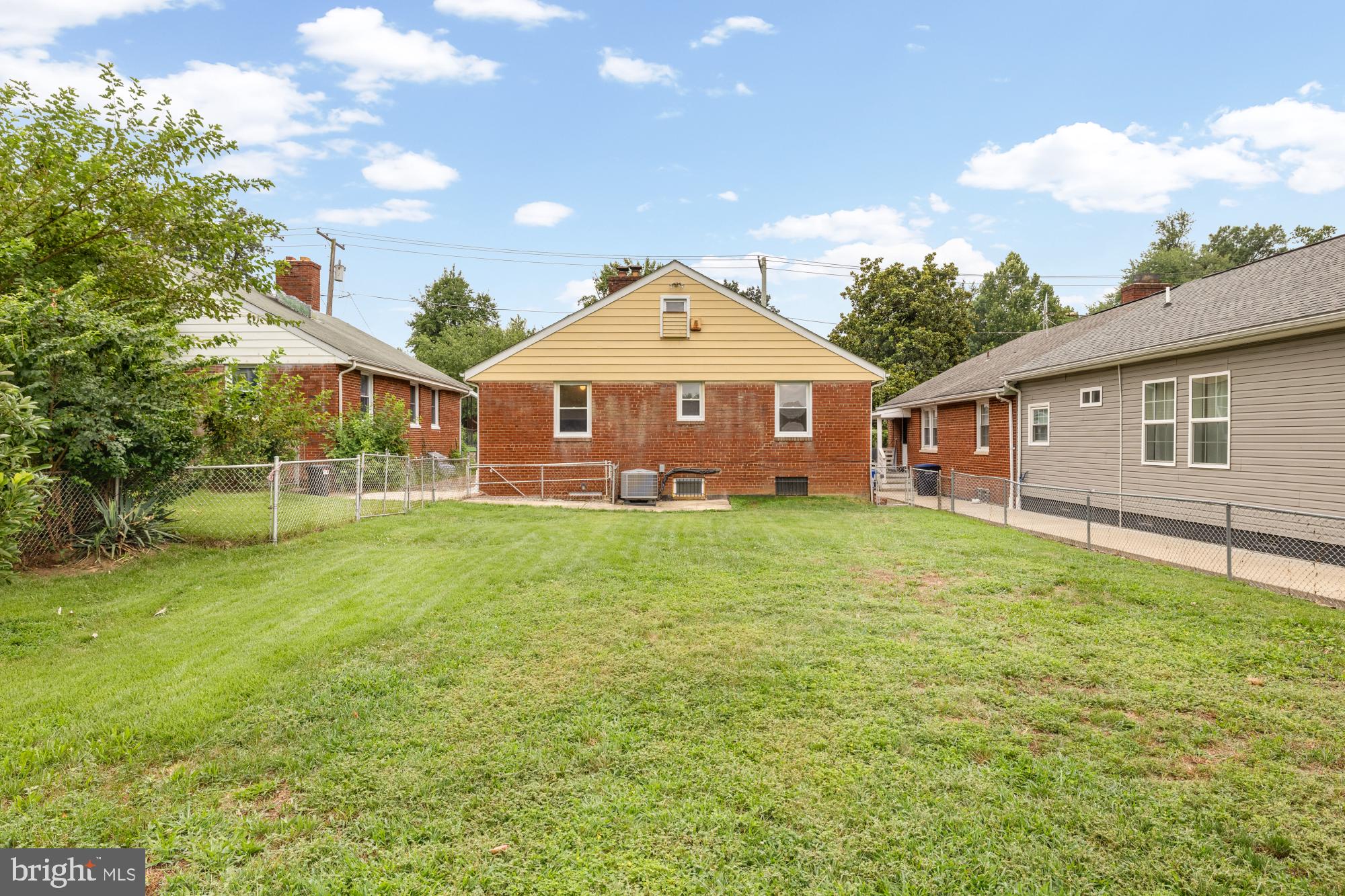 88 SHERIDAN STREET NE