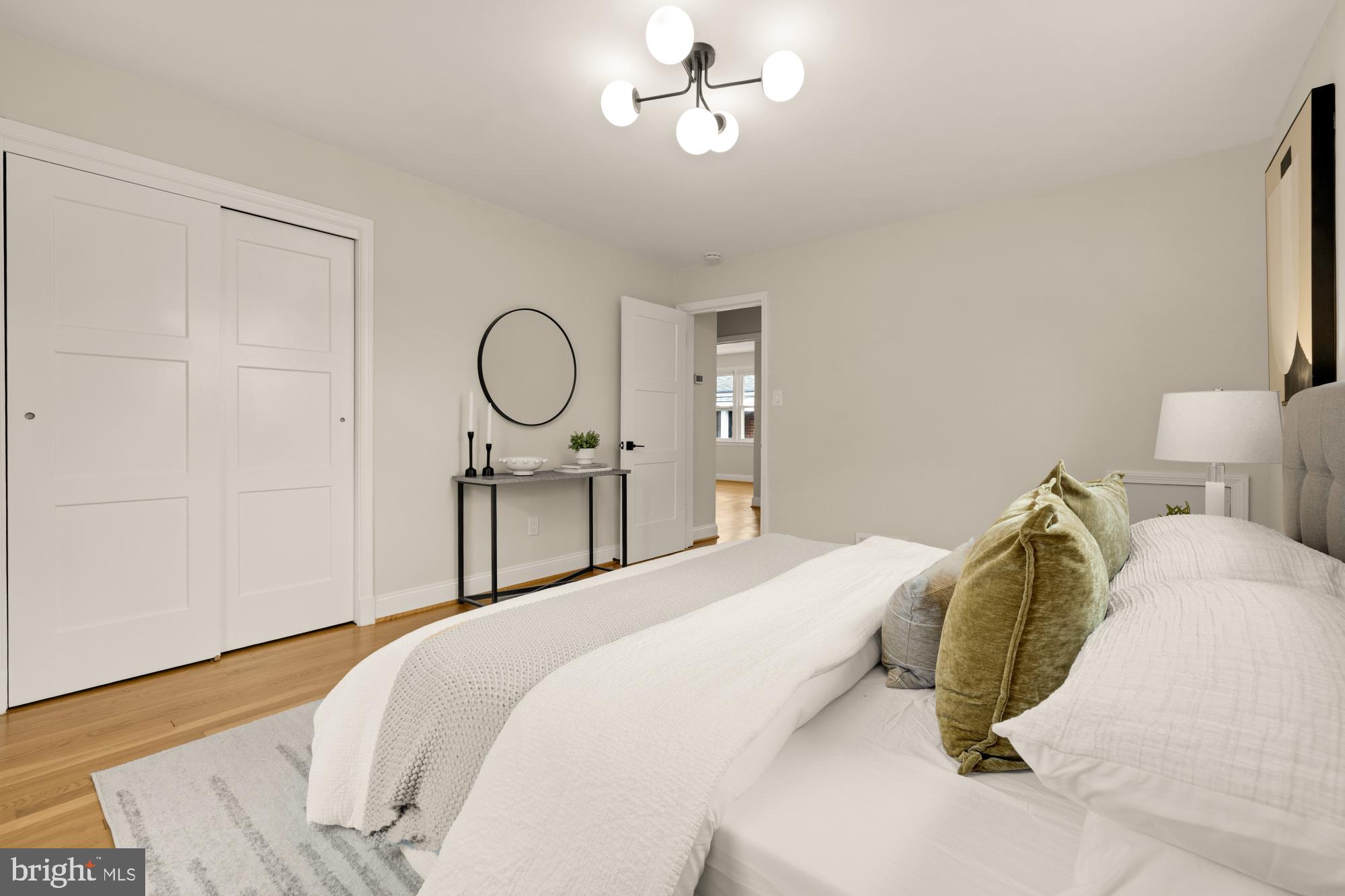 88 SHERIDAN STREET NE