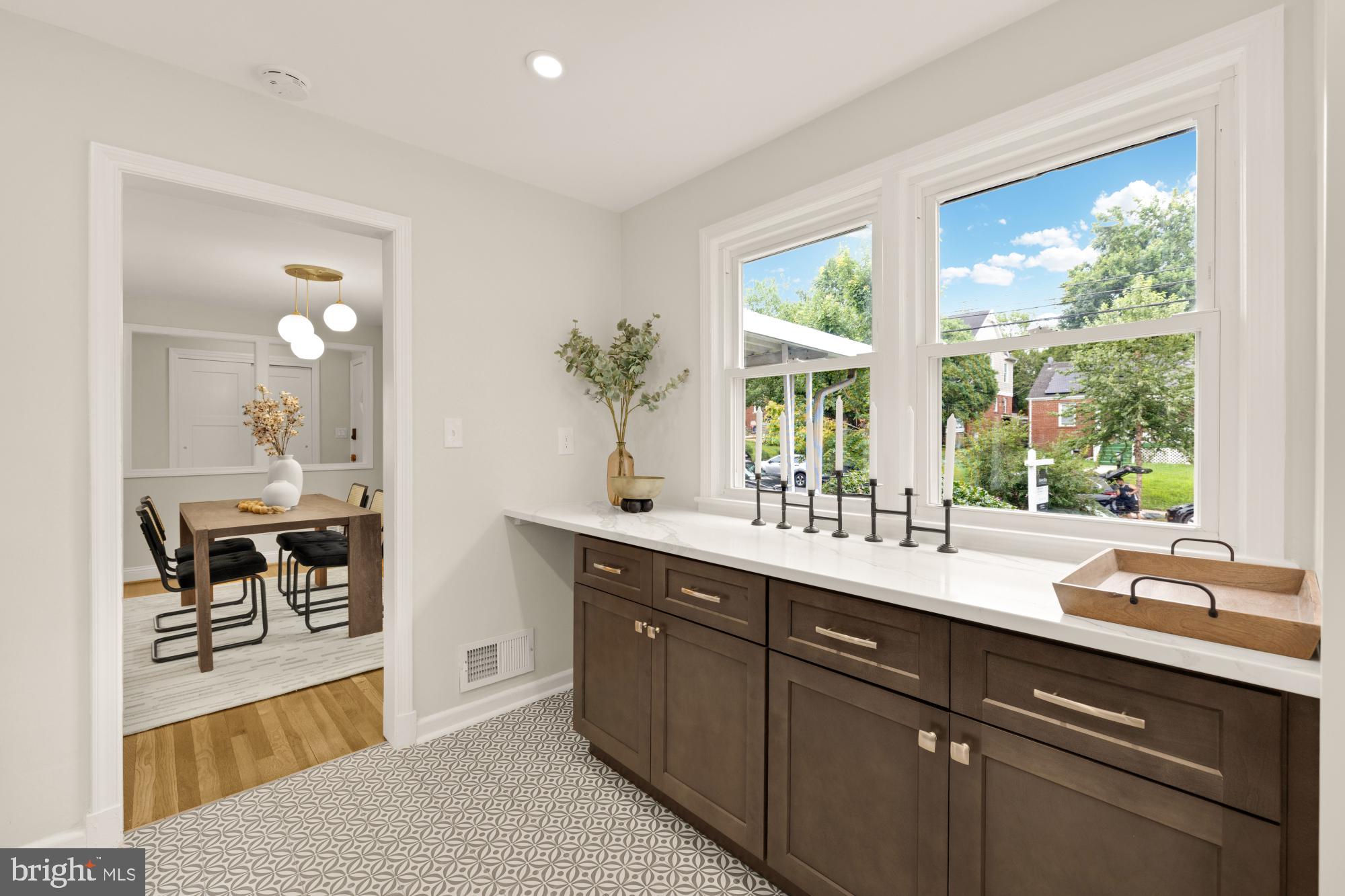 88 SHERIDAN STREET NE