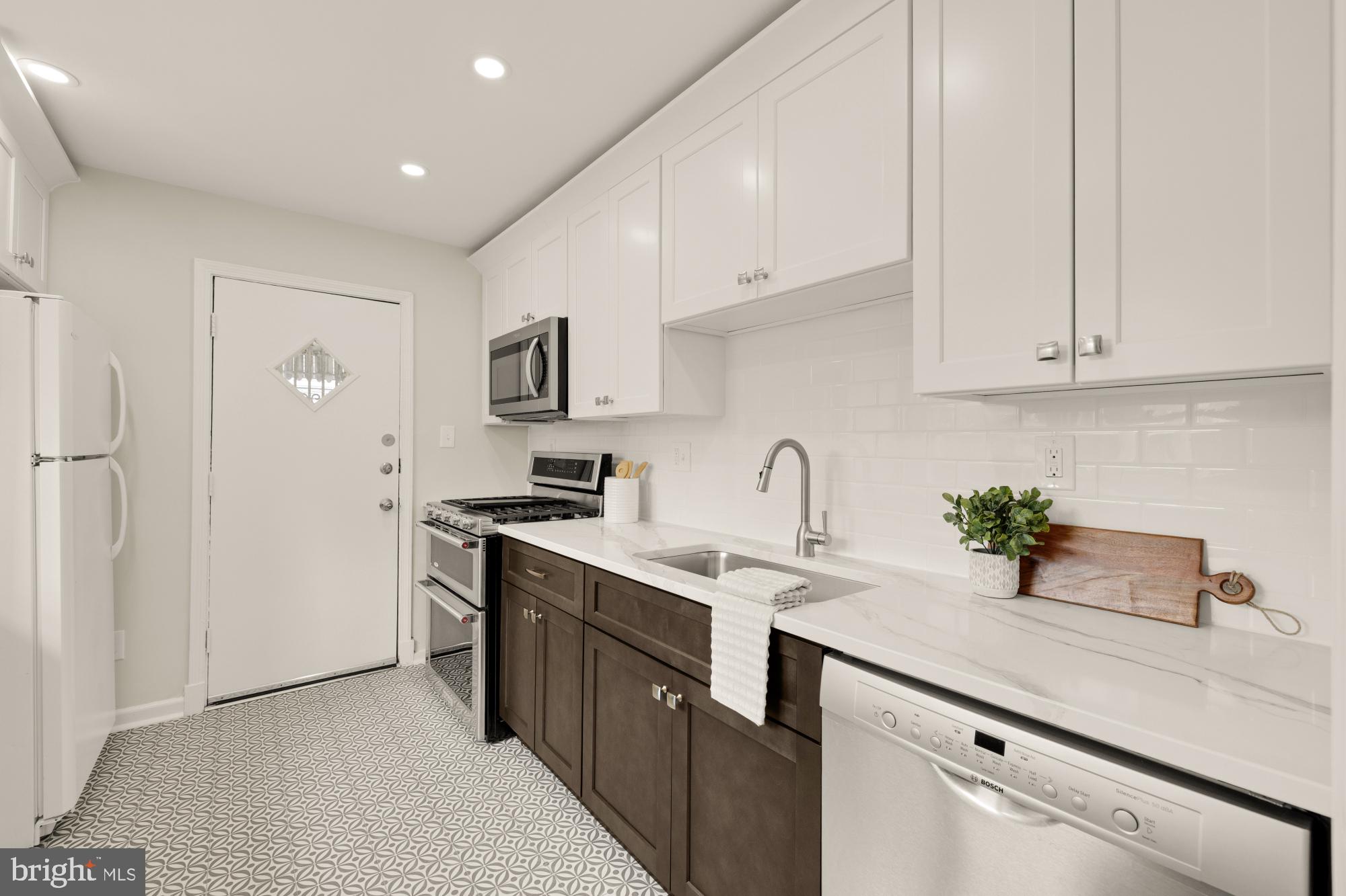 88 SHERIDAN STREET NE