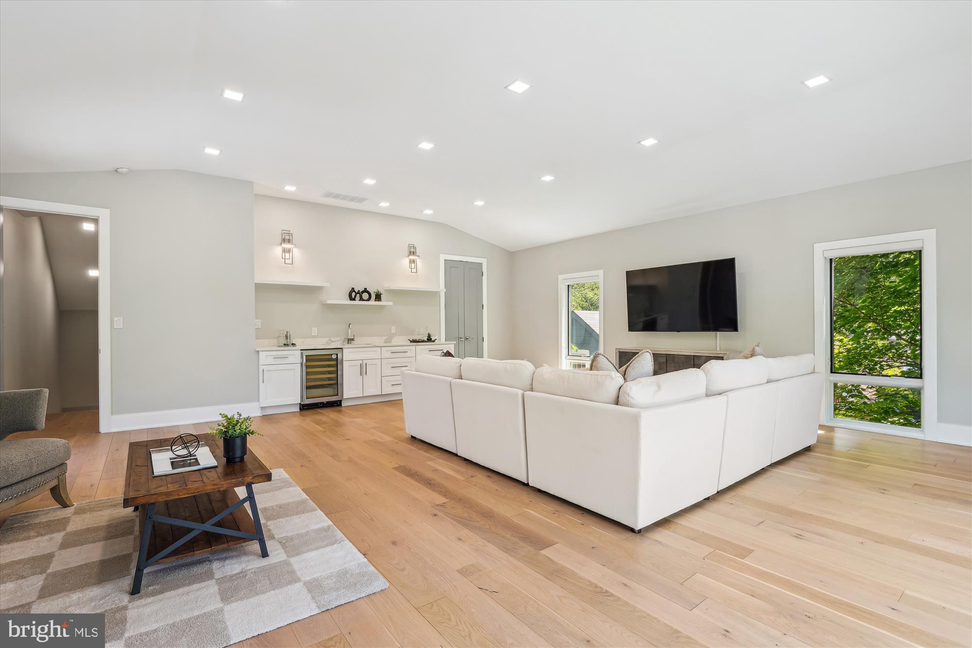 5706 NEVADA AVENUE NW