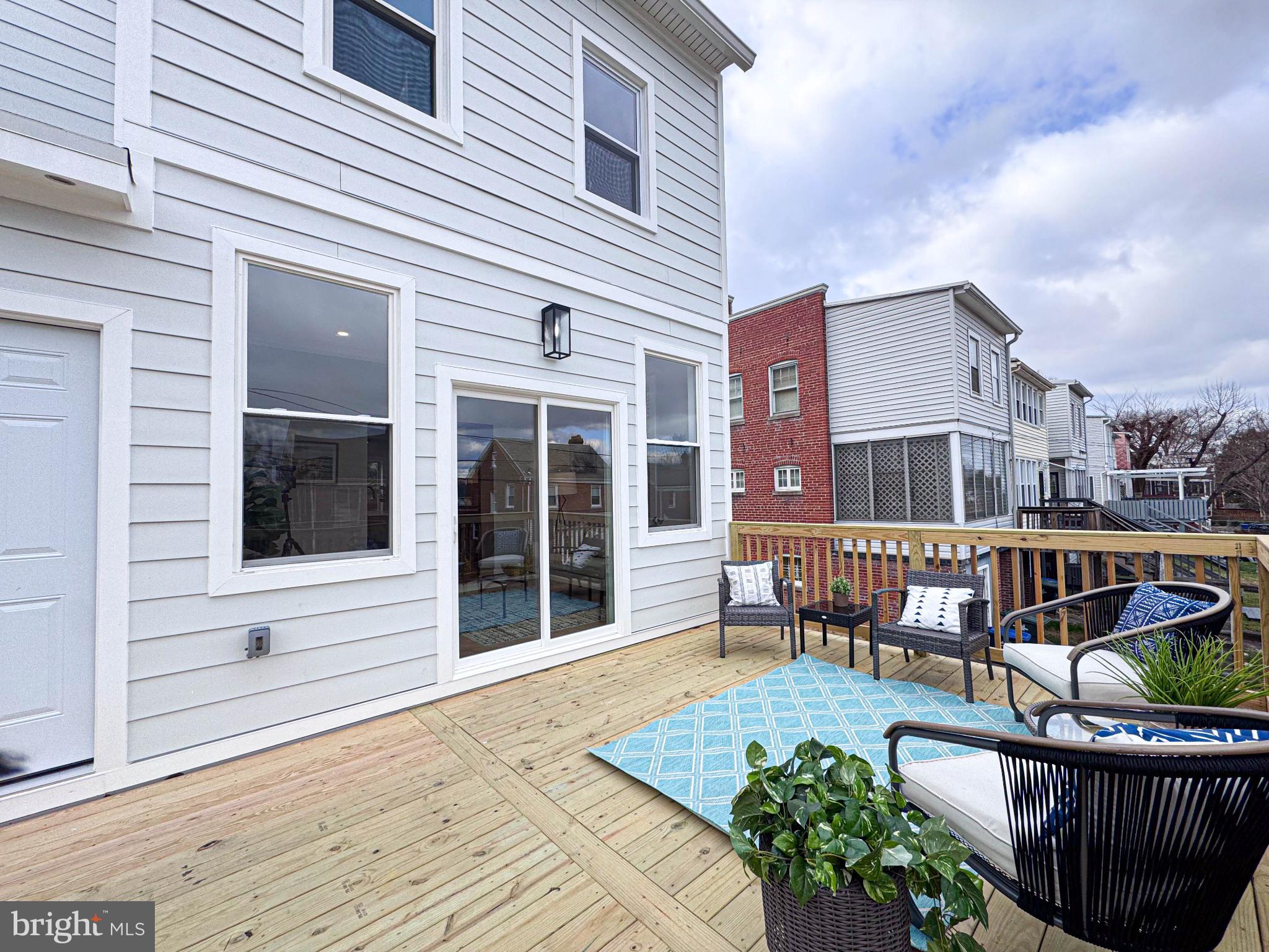 1336 RANDOLPH STREET NE