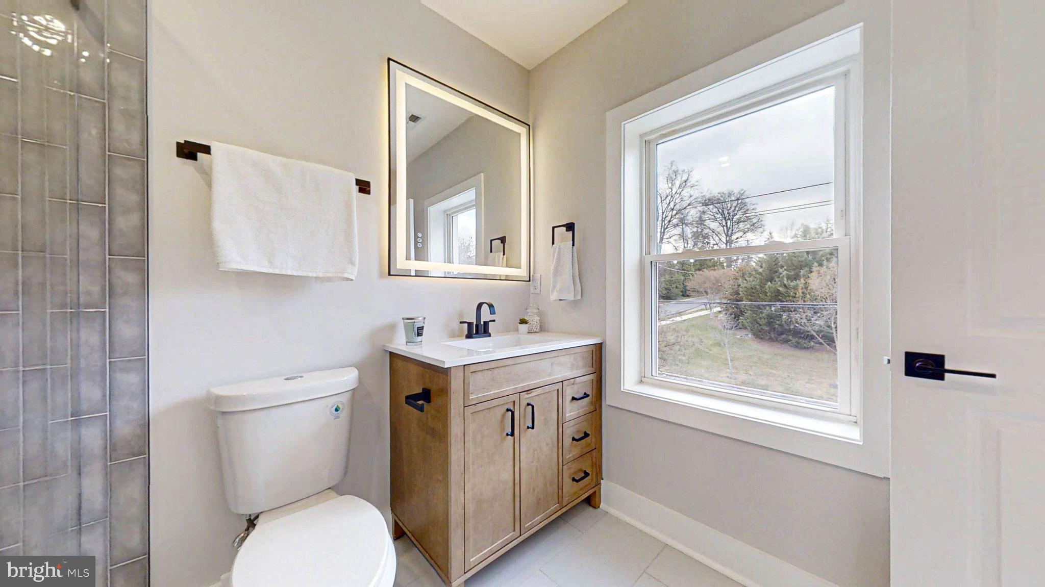 1336 RANDOLPH STREET NE