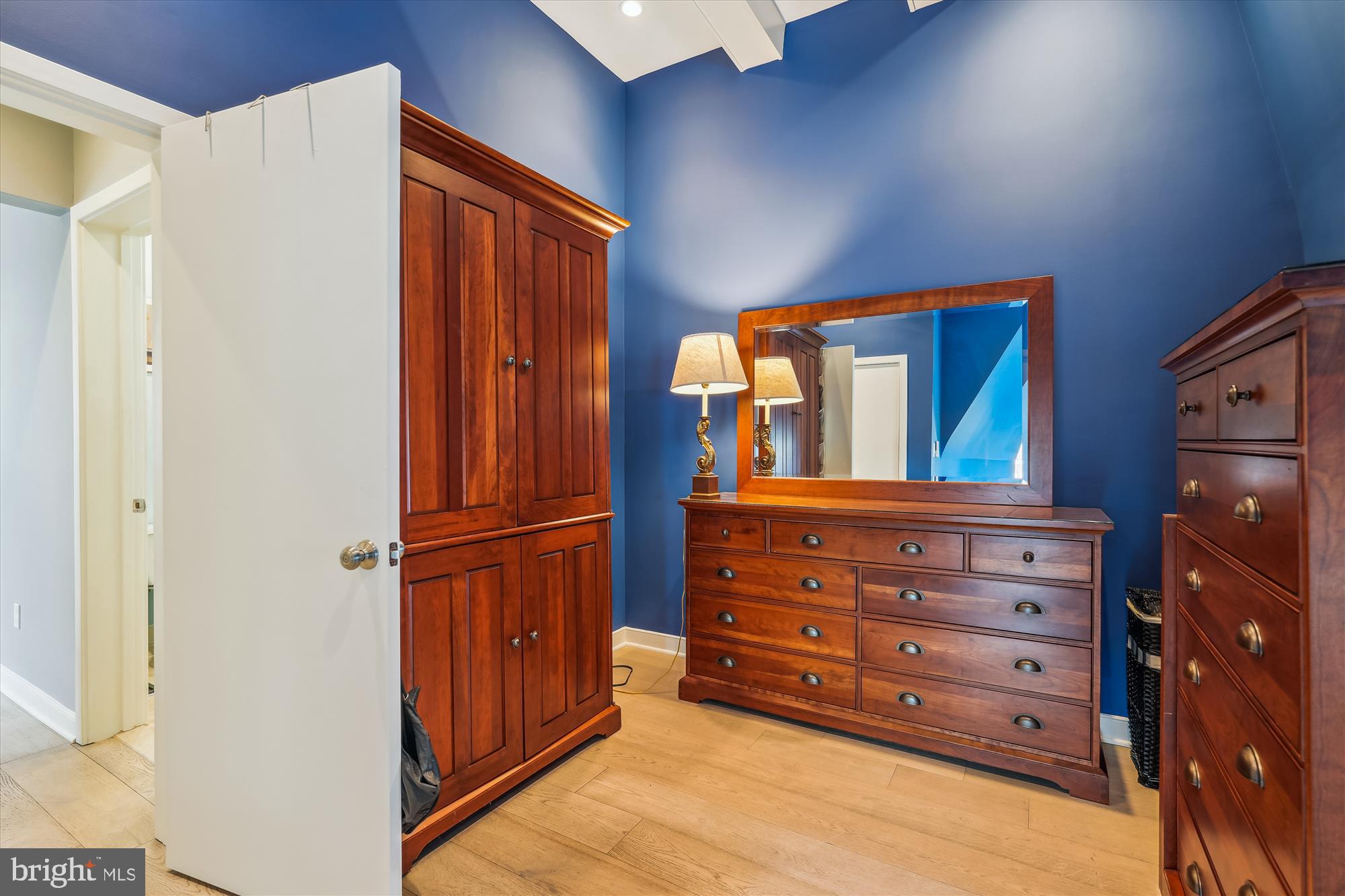 3240 HIATT PLACE NW 4