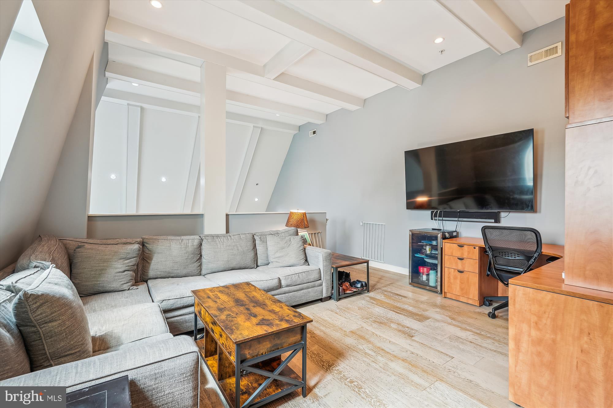 3240 HIATT PLACE NW 4