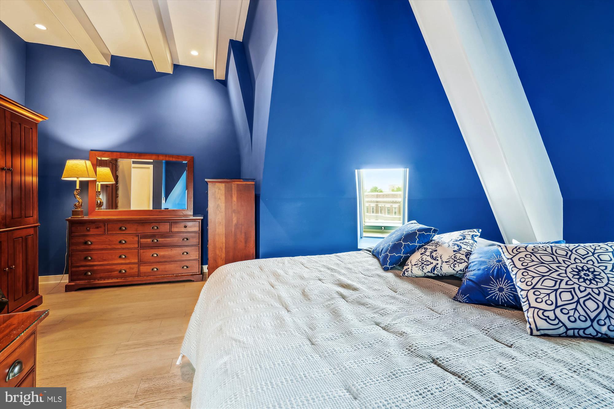 3240 HIATT PLACE NW 4