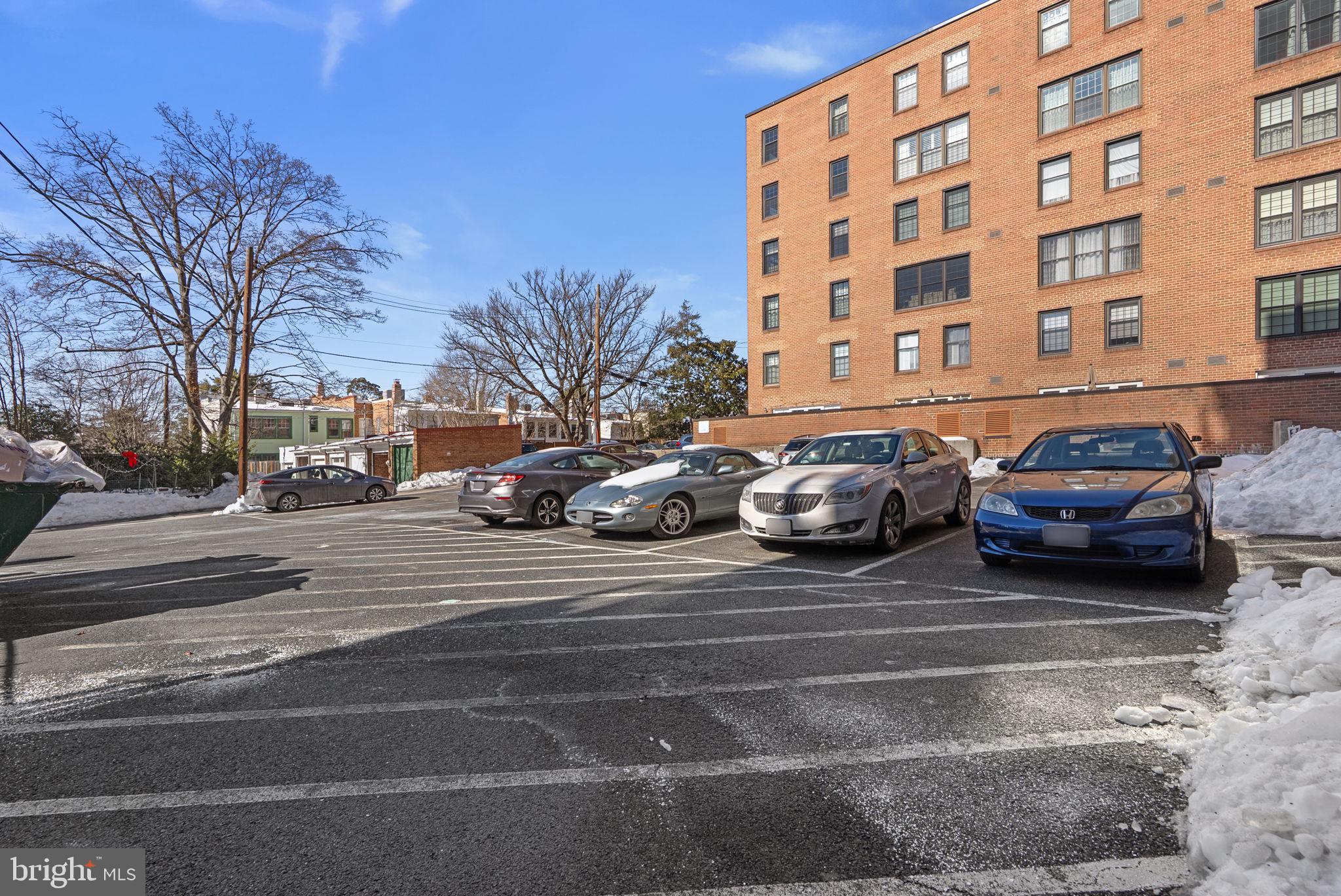 2800 WISCONSIN AVENUE NW 304