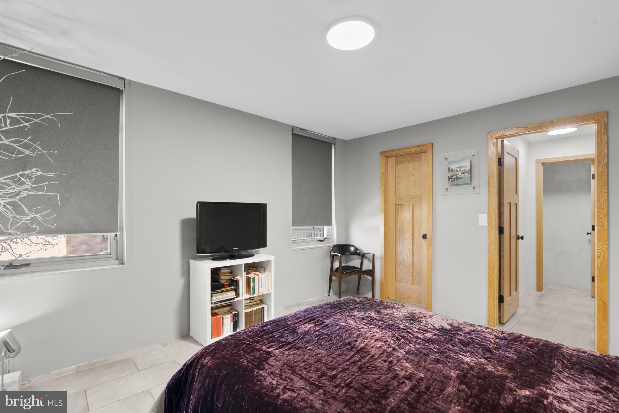 2800 WISCONSIN AVENUE NW 304