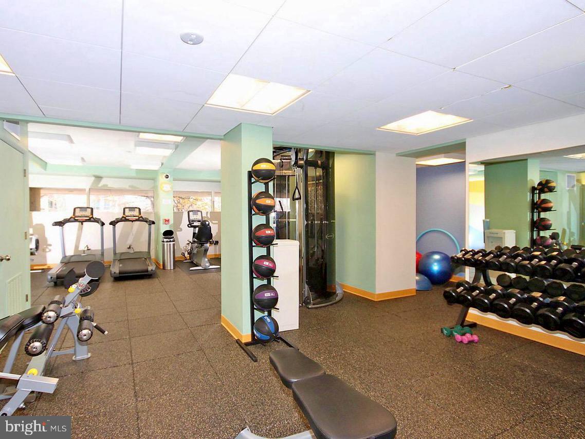 2555 PENNSYLVANIA AVENUE NW 807