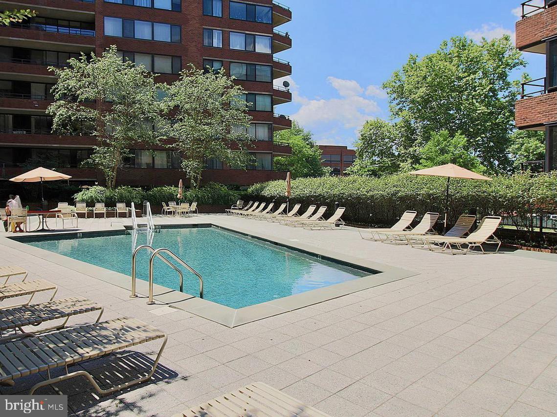 2555 PENNSYLVANIA AVENUE NW 807