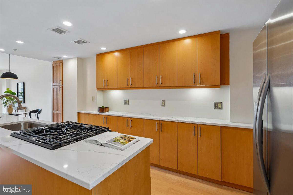 912 F STREET NW 709