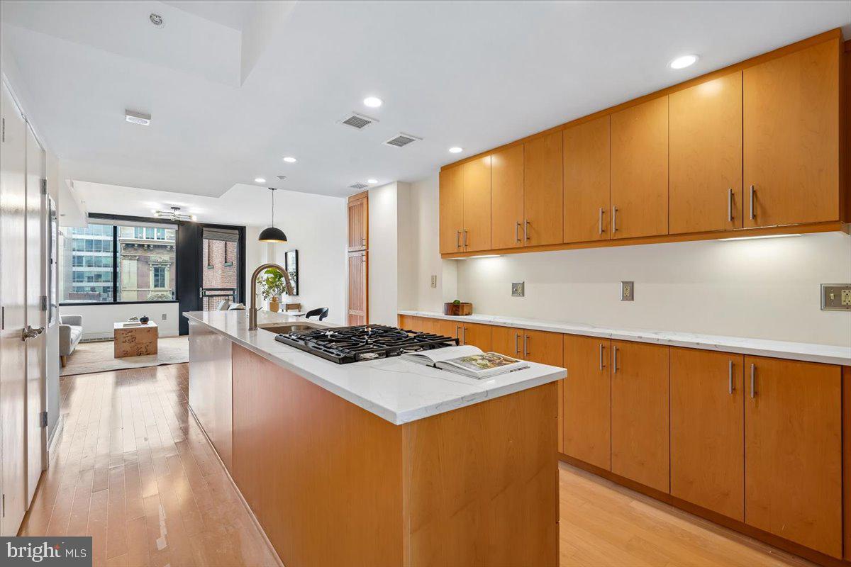 912 F STREET NW 709