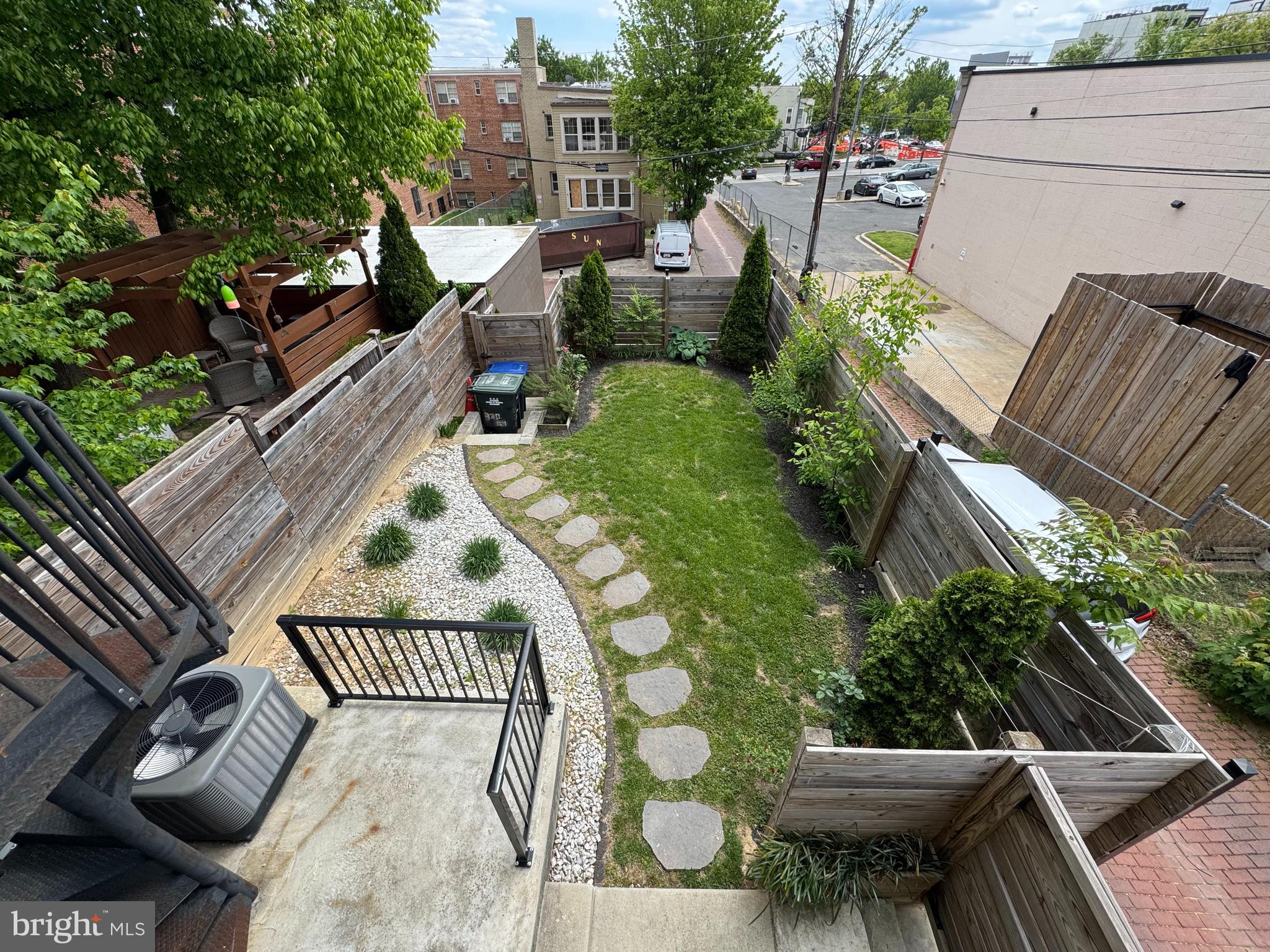 930 MADISON STREET NW 1