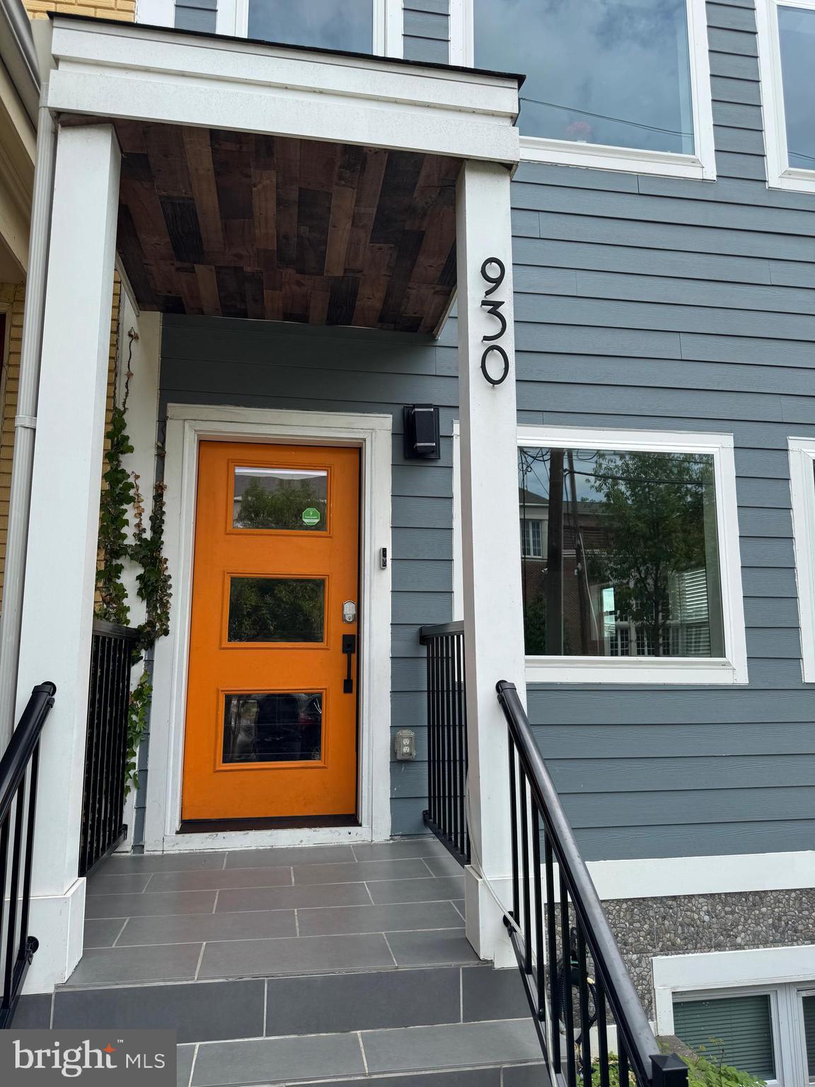 930 MADISON STREET NW 1