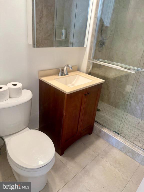 2401 H STREET NW 704