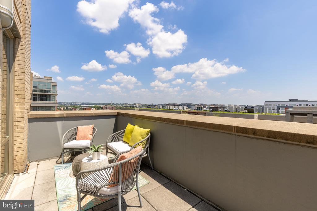 301 MASSACHUSETTS AVENUE NW Unit: 1103