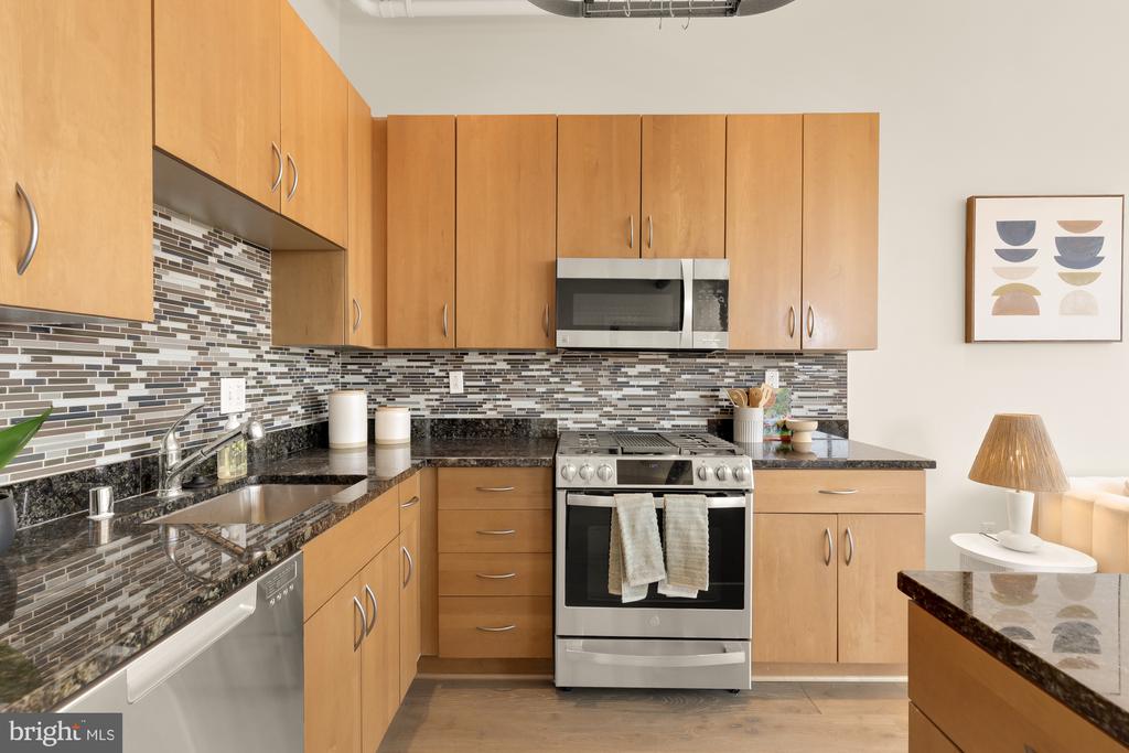 301 MASSACHUSETTS AVENUE NW Unit: 1103